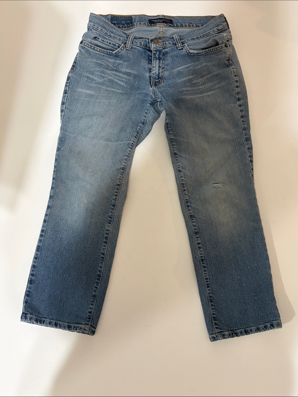 American Eagle Y2K Bootcut Jeans Women’s Size 6 Light Wash Distressed